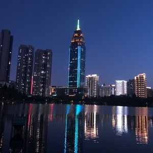 Meet your Posher, Yang